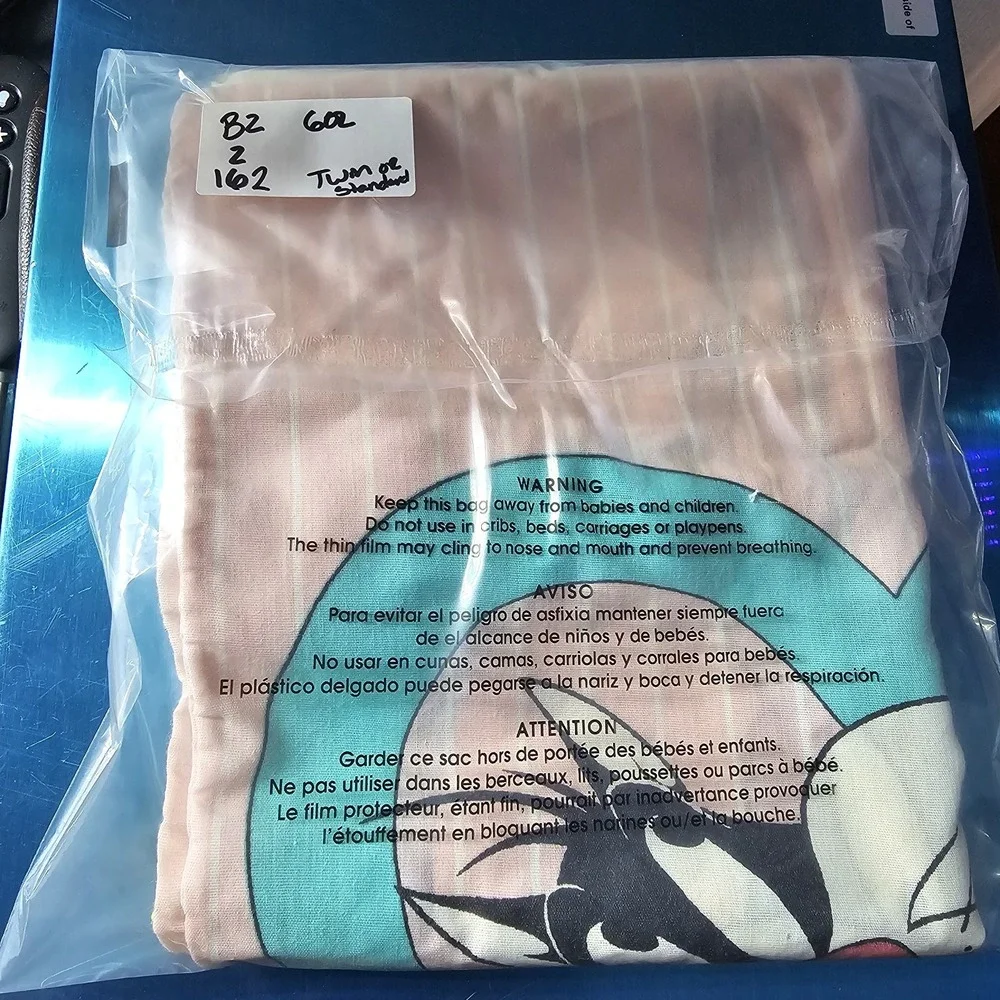Vintage BIBB Tweety Sylvester‎ Bugs Bunny 1996 Warner Bros Pillowcases (2)